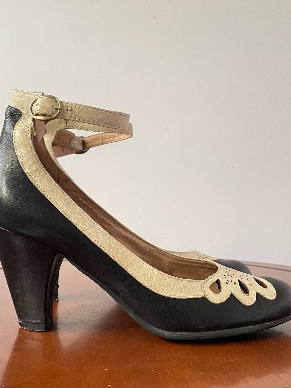 Miz Mooz Callista ankle-strap pump | US 9